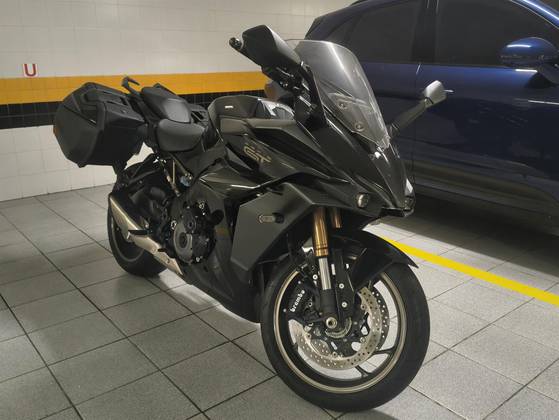 SUZUKI GSX-S1000GT ABS SUZUKI GSX-S1000GT ABS
